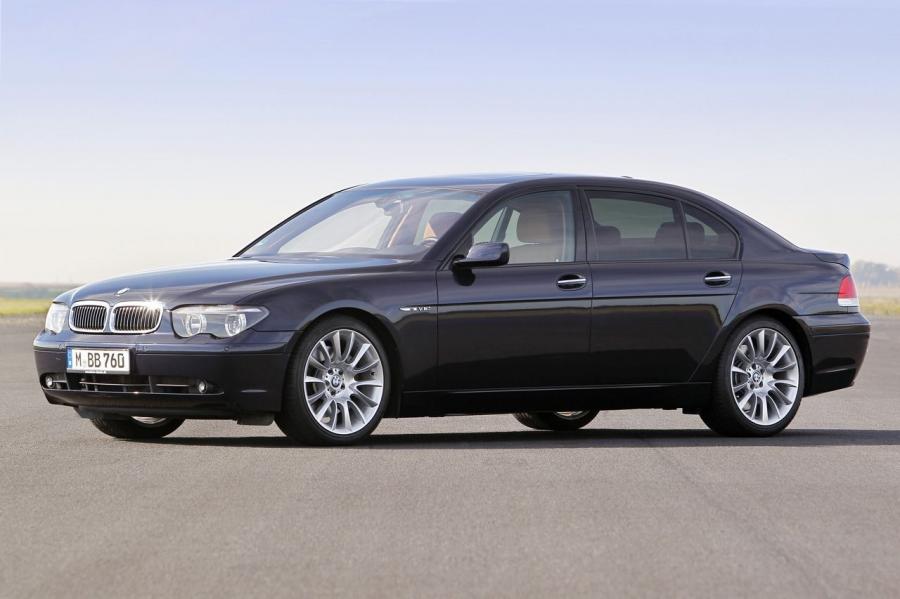  BMW 760i 2001 года  (фото 1 из 11)